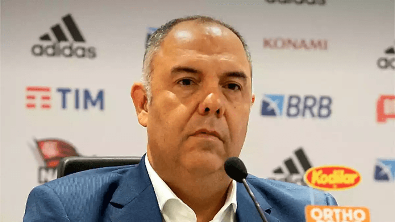 Ex-atacante do Flamengo negocia saída do Al-Hilal para defender o Verdão em 2023