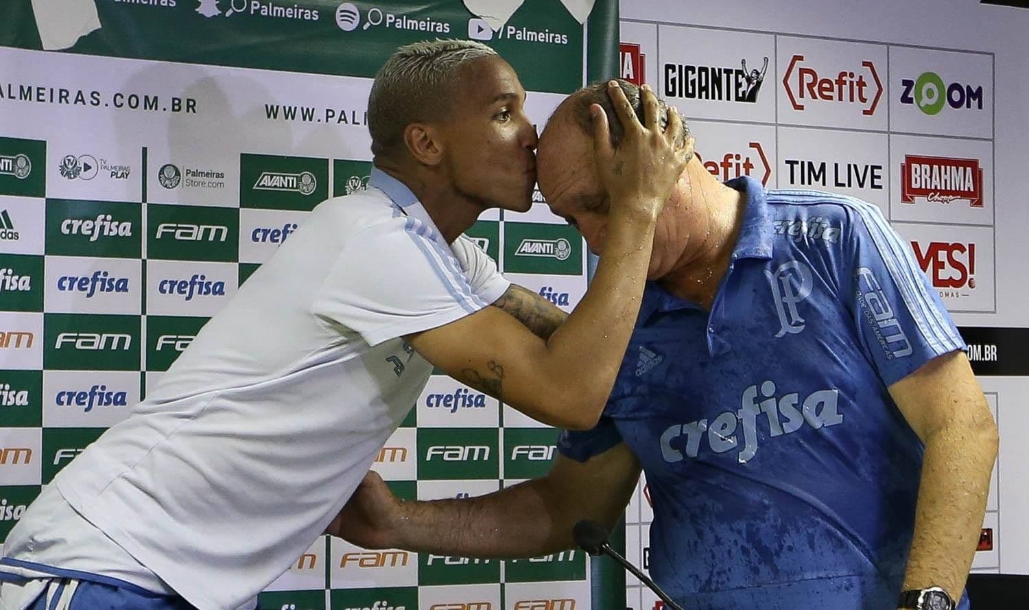 Ex-atacante não deixou ataque de Mattos sem resposta