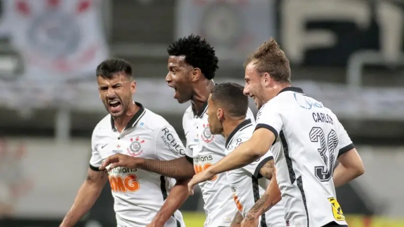 Ex-Corinthians é esperança de fortuna para o Timão