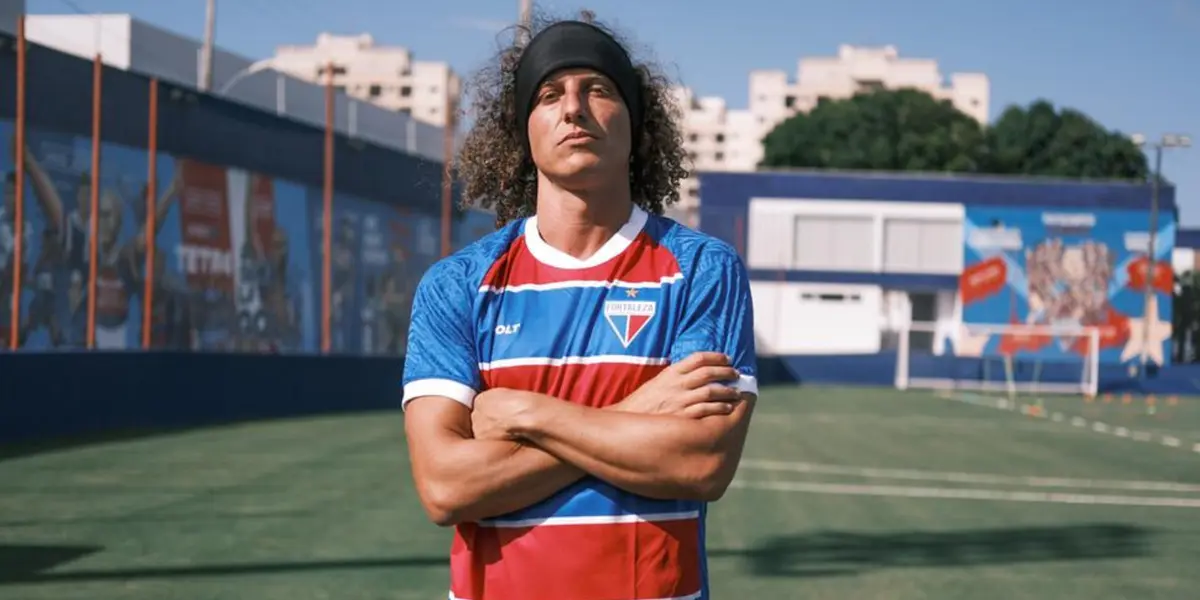 Ex-Flamengo e agora zagueiro do Fortaleza, é essa a fortuna de David Luiz
