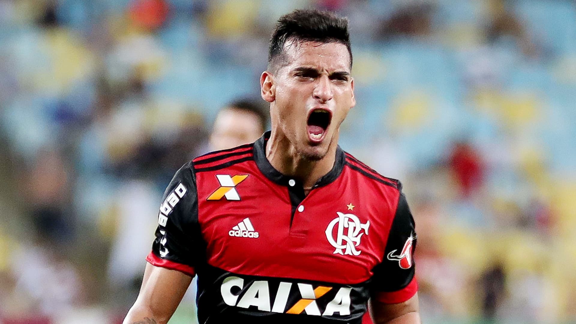 Ex-flamenguista está na mira de rival e de time de outro continente