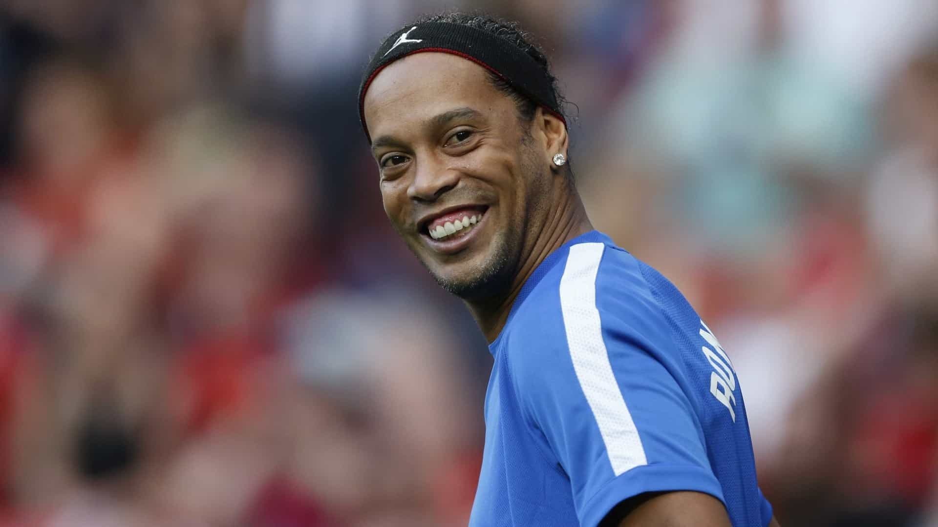 Ex-jogador do Flamengo continua a render memes na internet