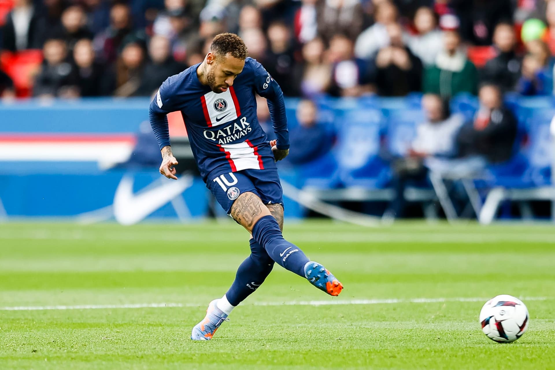 Ex-jogador do United deu declaração forte sobre Neymar