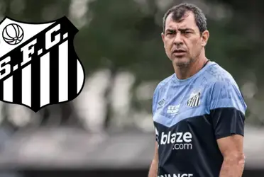 Fábio Carille durante treinamento no Santos