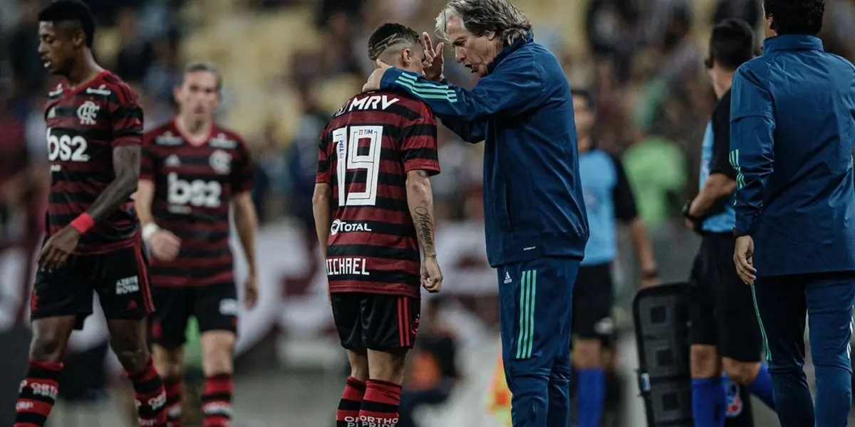 Felipe Araújo, estrela da música sertaneja no Brasil, revela que Michael, atacante do Flamengo, sentia a diferença com Jorge Jesus