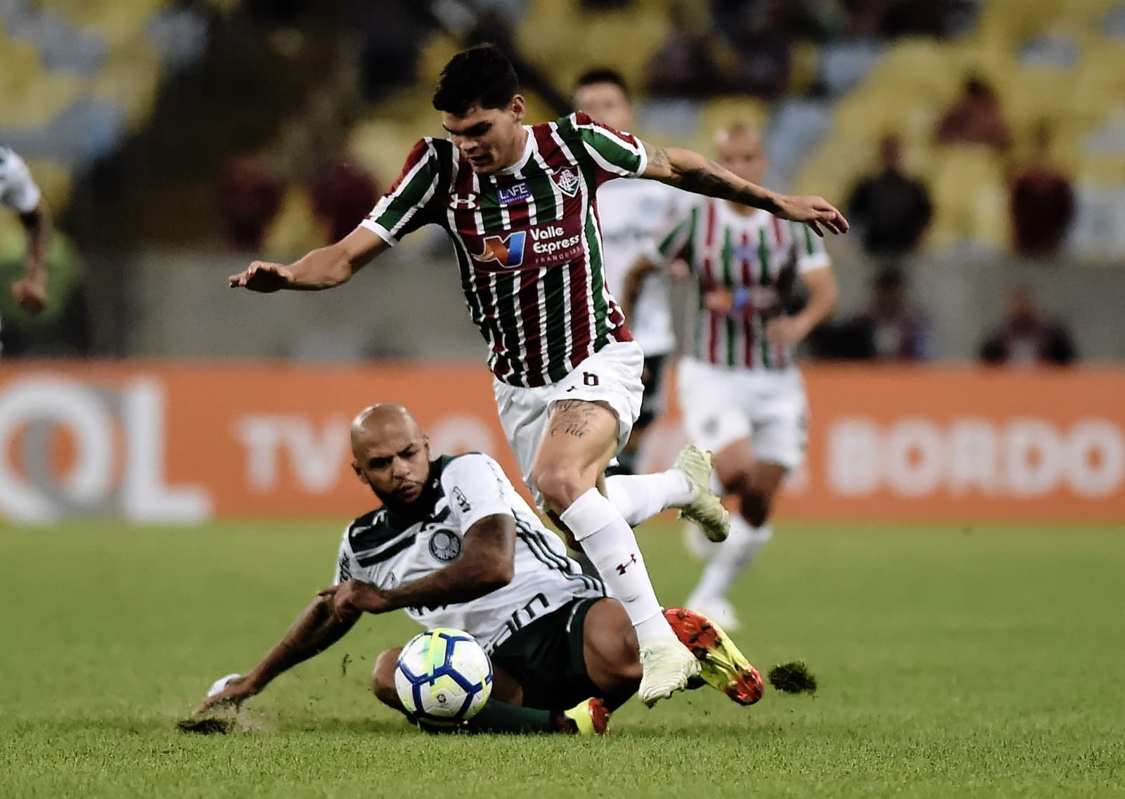 Felipe Melo pode parar em rival do Palmeiras na Libertadores