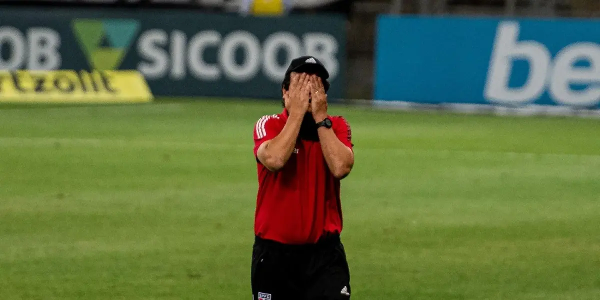 Fernando Diniz não é mais o técnico do São Paulo