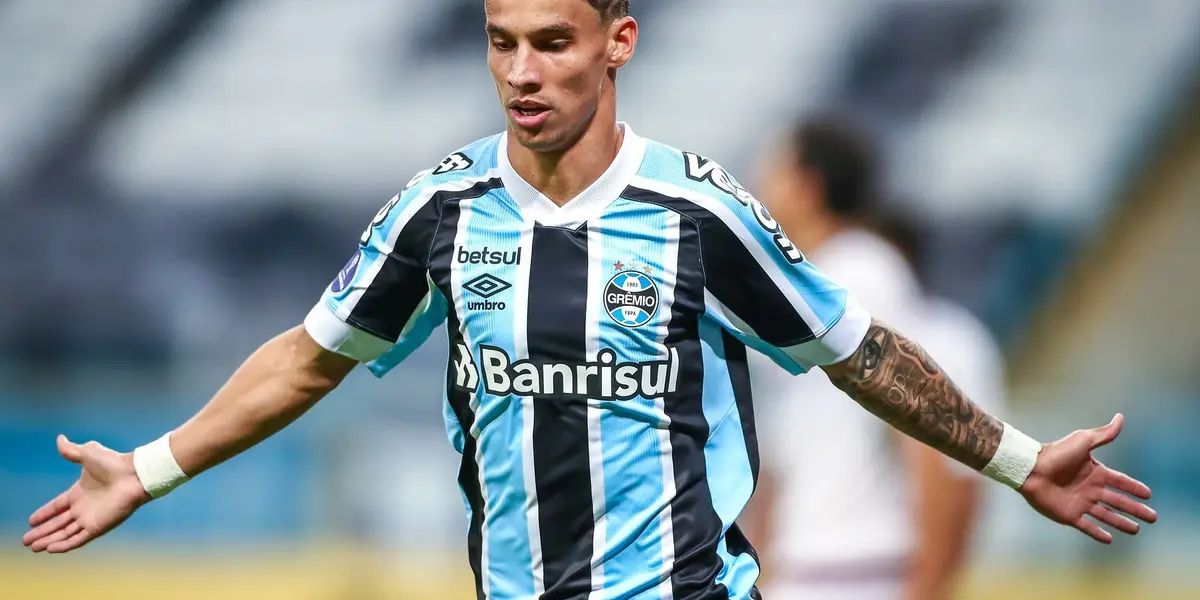 Ferreira sairá do Grêmio de forma inusitada que pegou até Felipão de surpresa, mas que já pediu artilheiro da Copa Libertadores