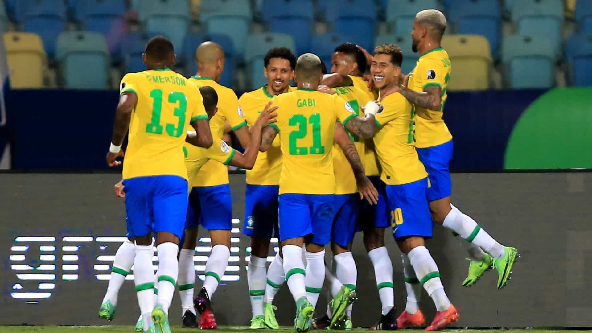 FIFA divulgou o novo ranking de seleções nesta quinta-feira (16)