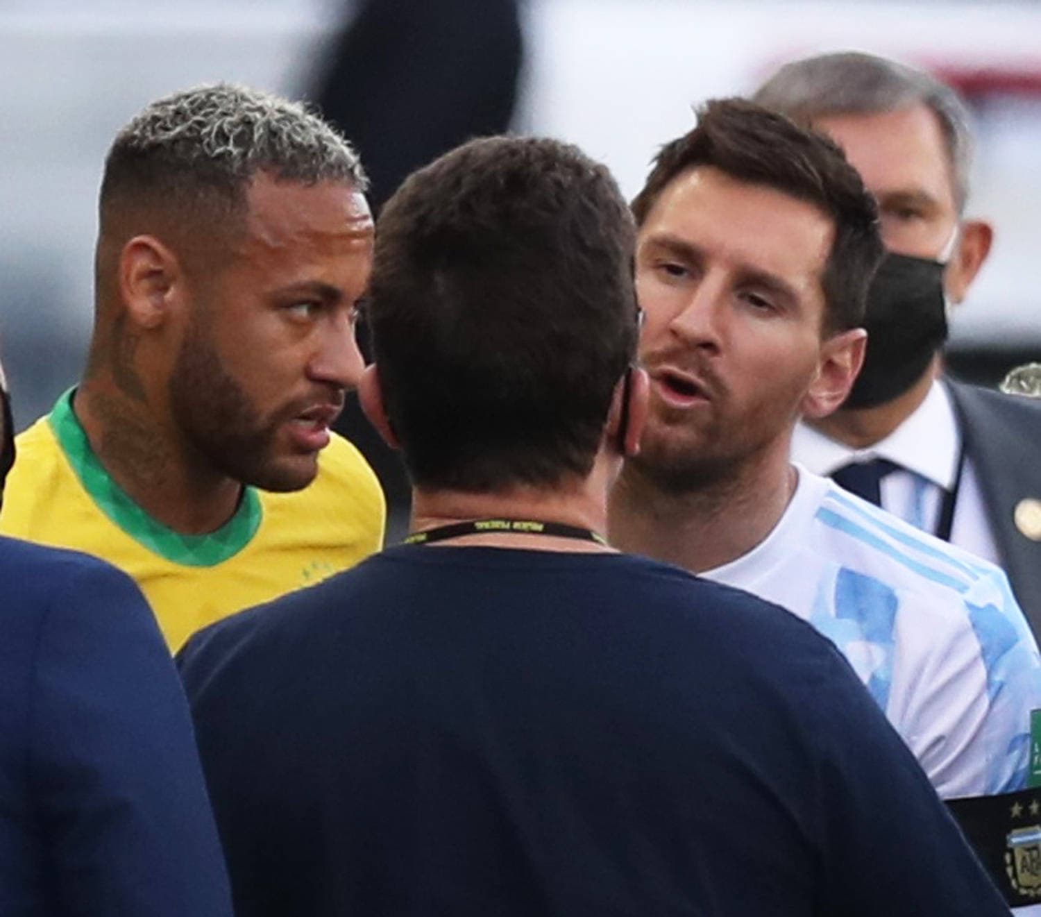FIFA vai analisar o caso para tomar as medidas cabíveis o mais rápido possível; remarcação do clássico está em pauta
