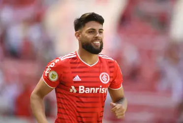 Fiorentina entra na briga para contratar o camisa 11, que está próximo de fechar com clube russo