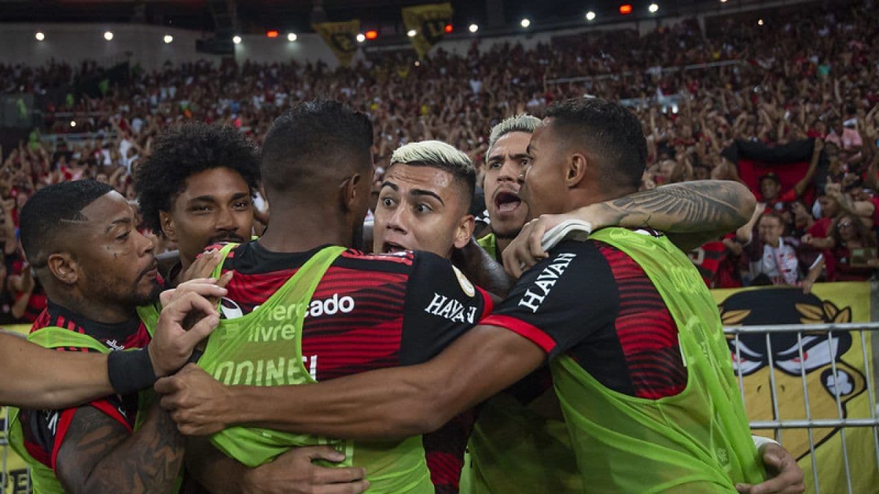 Flamengo abriu mão de jogadores negociados e de Bruno Henrique que está lesionado