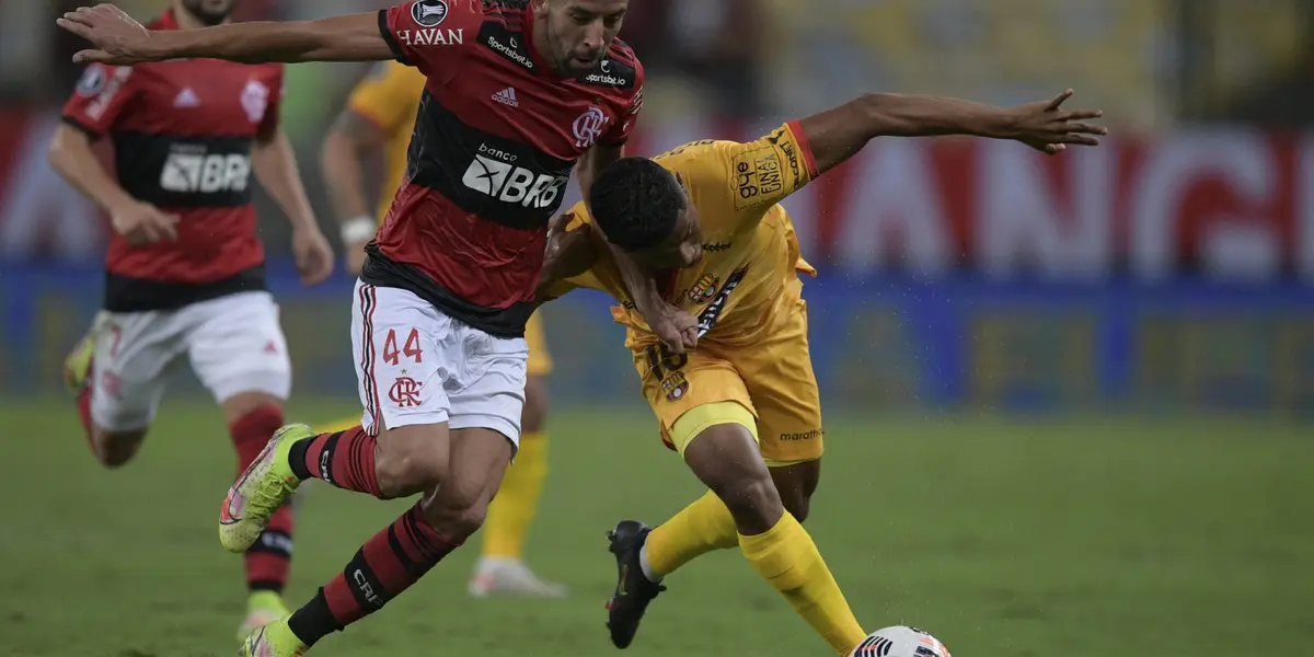 Flamengo conseguiu evitar quase todas as convocações, mas Maurício Isla defenderá o Chile pelas Eliminatórias para a Copa do Mundo