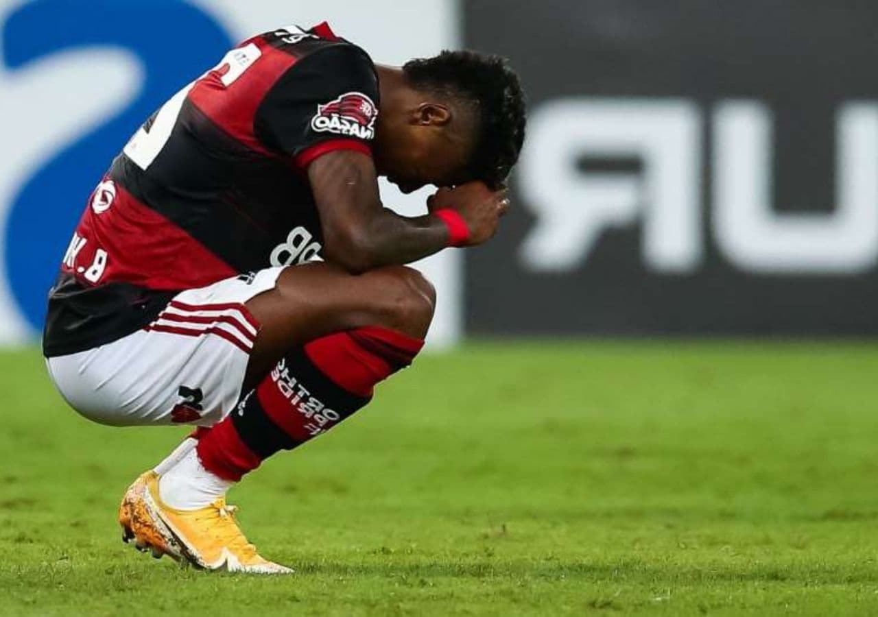 Flamengo corre grande perigo a um mês da final da Copa Libertadores 2021 diante do Palmeiras