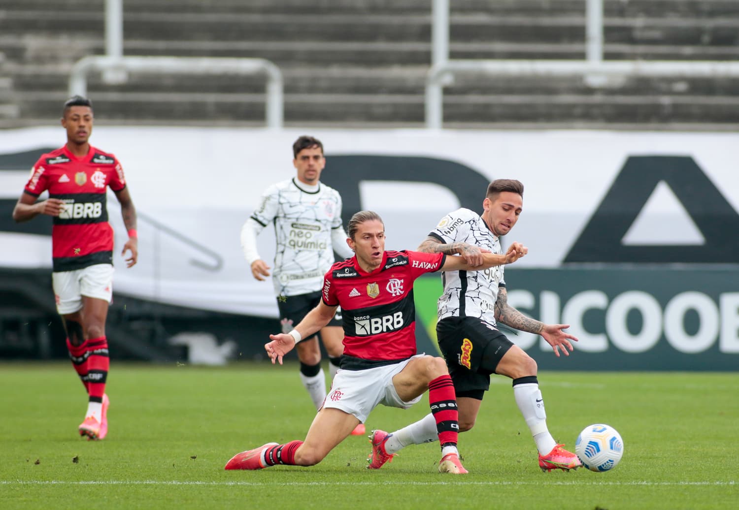 Flamengo e Corinthians fazem o clássico das maiores torcidas do Brasil com ampla vantagem do Mengão