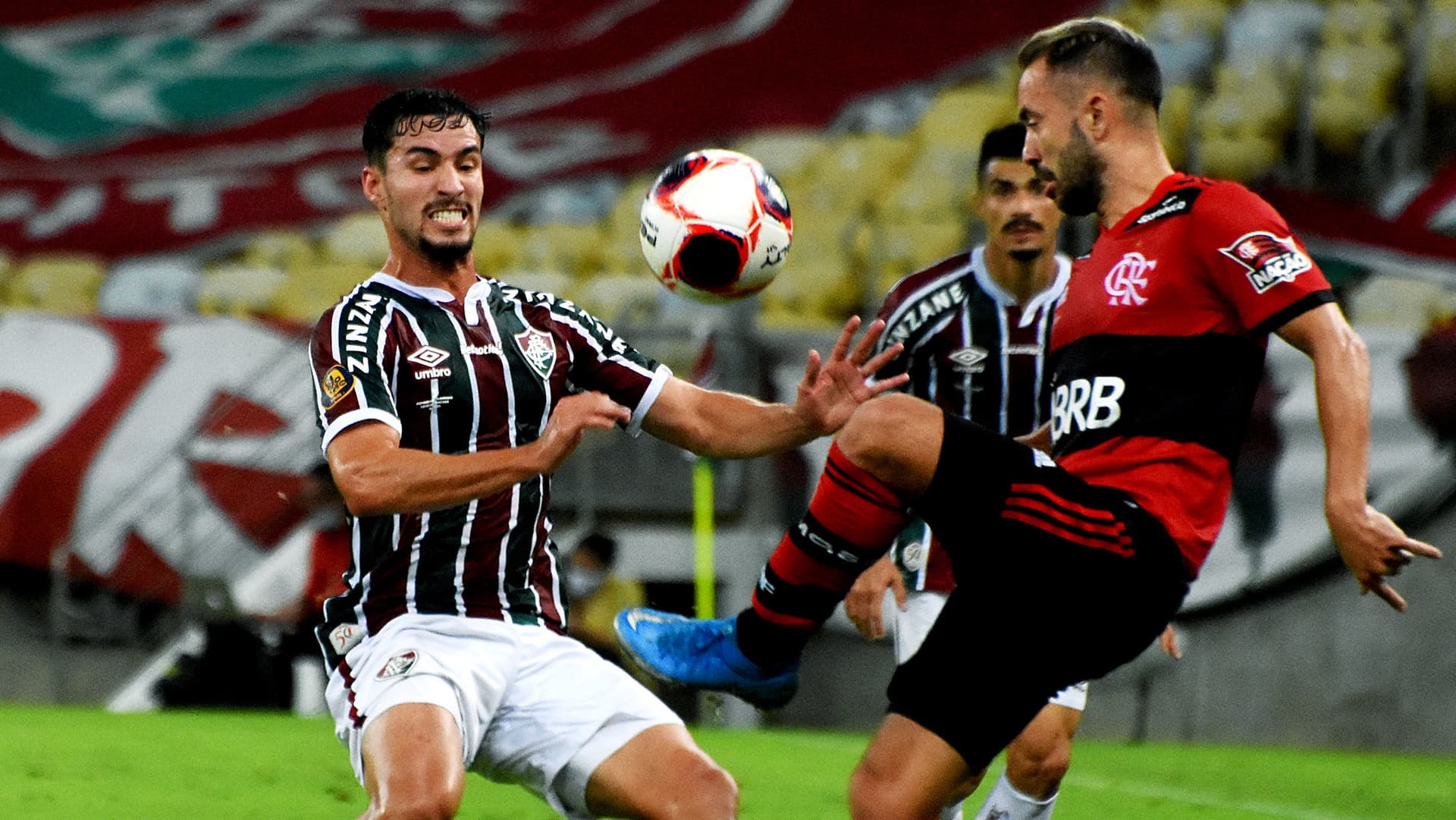 Flamengo e Fluminense decidem o título pelo Campeonato Carioca 2021. Veja as prováveis escalaçãoes e como, quando e donde assistir ao vivo.