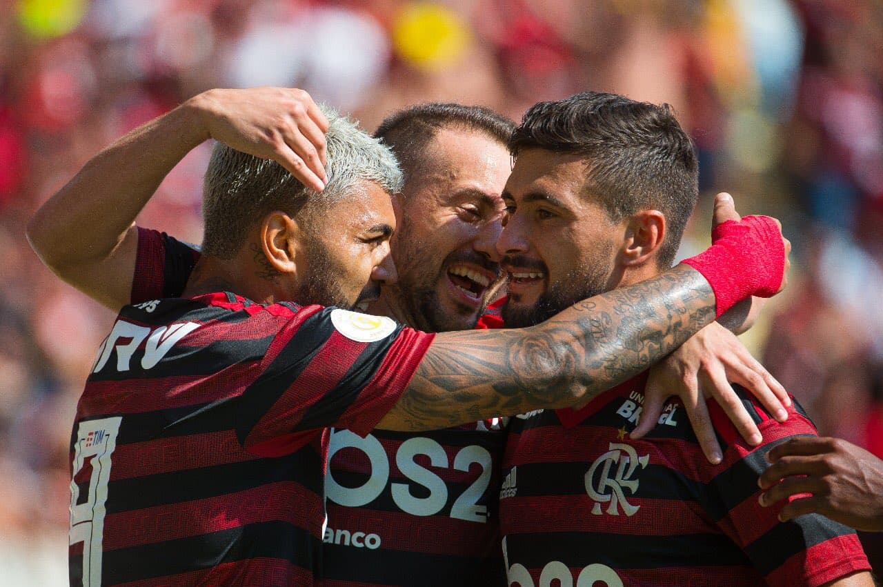 Flamengo e Palmeiras convenceram Tite a não terem jogadores convocados, mas terão mais trabalho pela frente