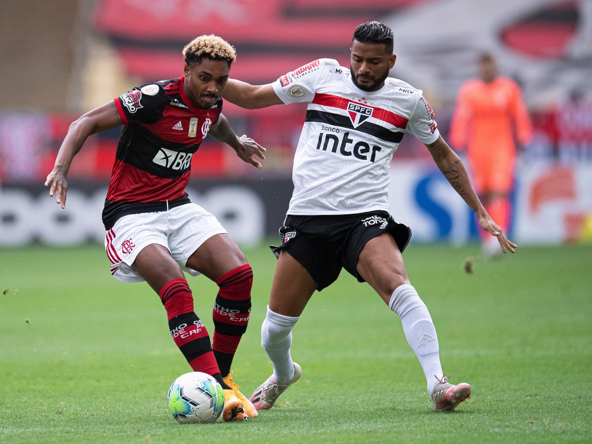Flamengo e São Paulo fazem clássico interestadual pelo Brasileirão