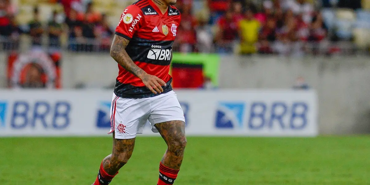 Flamengo economizará milhões em salários com saídas, além de embolsar uma boa quantia com vendas