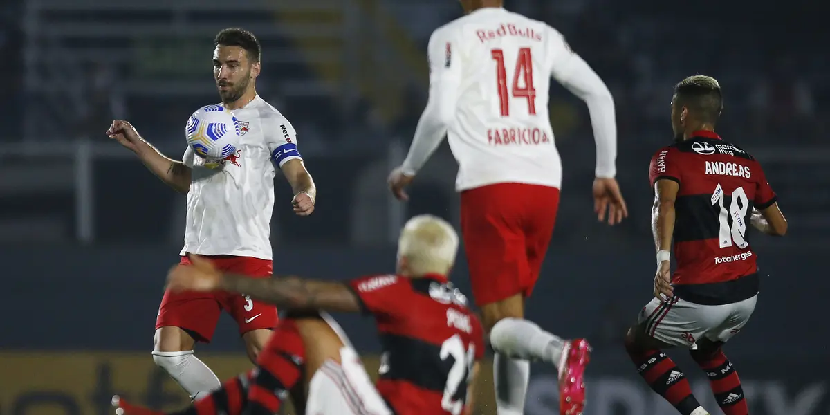 Flamengo encaminha contratação de zagueiro do Bragantino