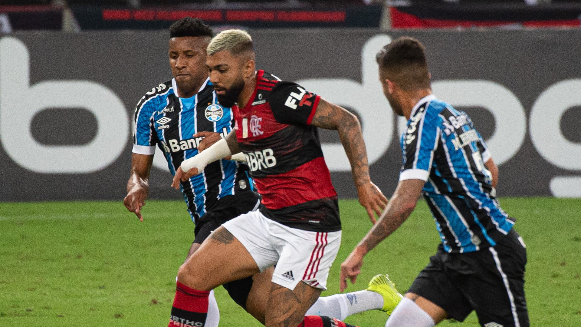 Flamengo entra em campo com ampla vantagem sobre o Grêmio para garantir vaga na semifinal da Copa do Brasil