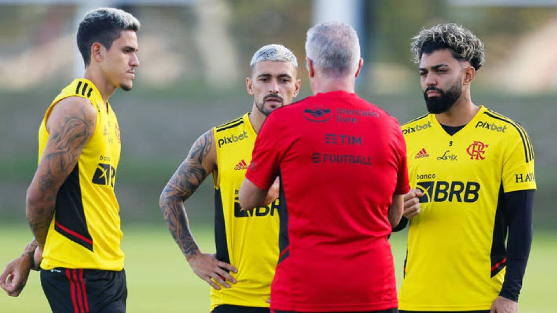 Flamengo enviou a primeira proposta para o Spartak Moscow e aguarda resposta