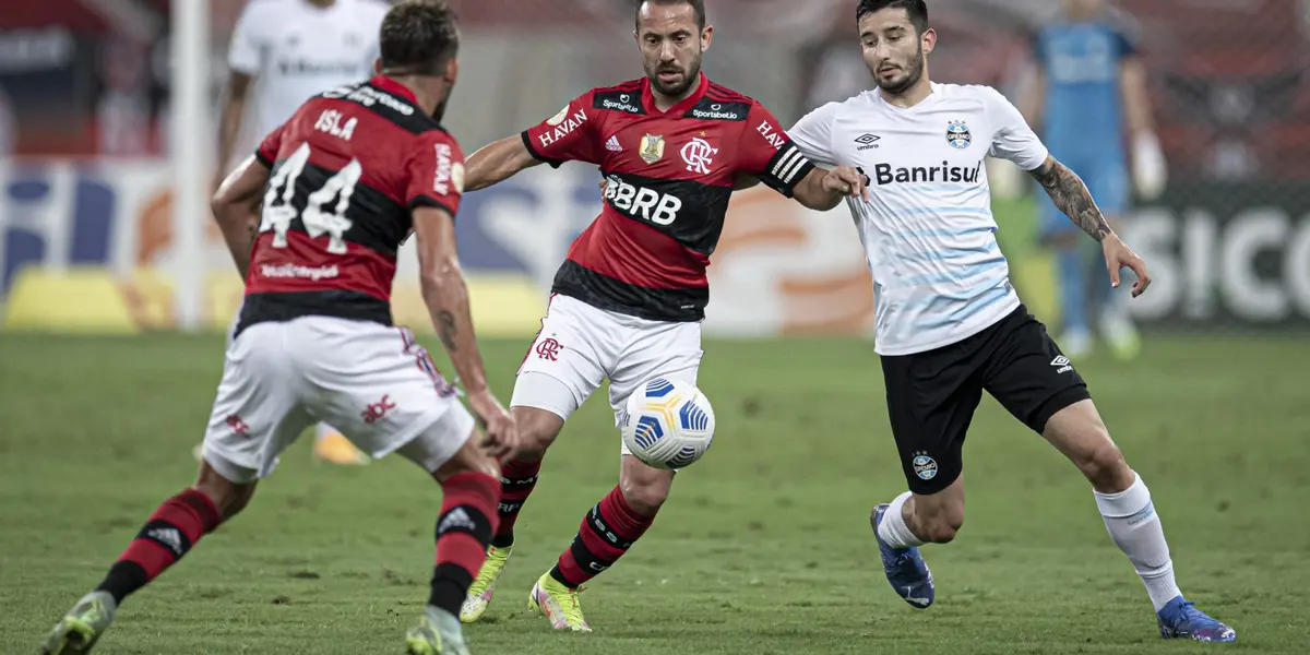 Flamengo faz último jogo antes da grande final da Copa Libertadores e ainda em busca do tricampeonato no Brasileirão