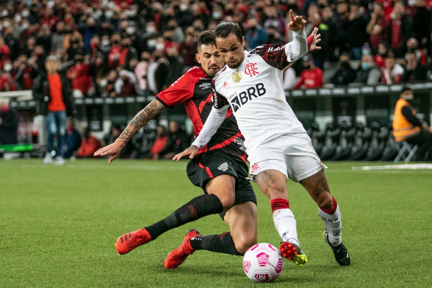 Flamengo pode alcançar todas as finais possíveis em uma temporada, mas precisará superar má fase e lesões em excesso