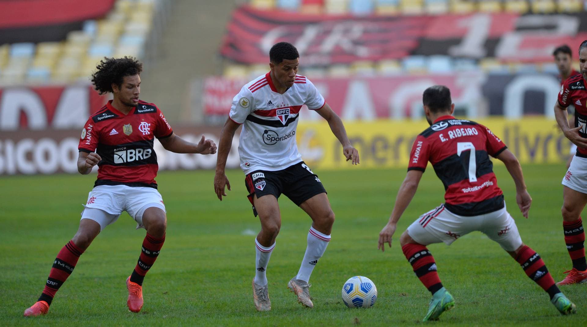 Flamengo reencontra Rogério Ceni em partida de “crises” diferentes pelo Brasileirão 2021