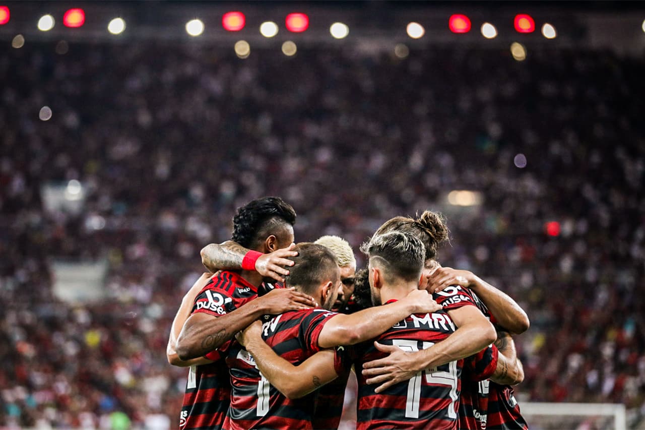 Flamengo se despediu do Rio de Janeiro com festa, tumulto e quase “exclusão” da final da Copa Libertadores