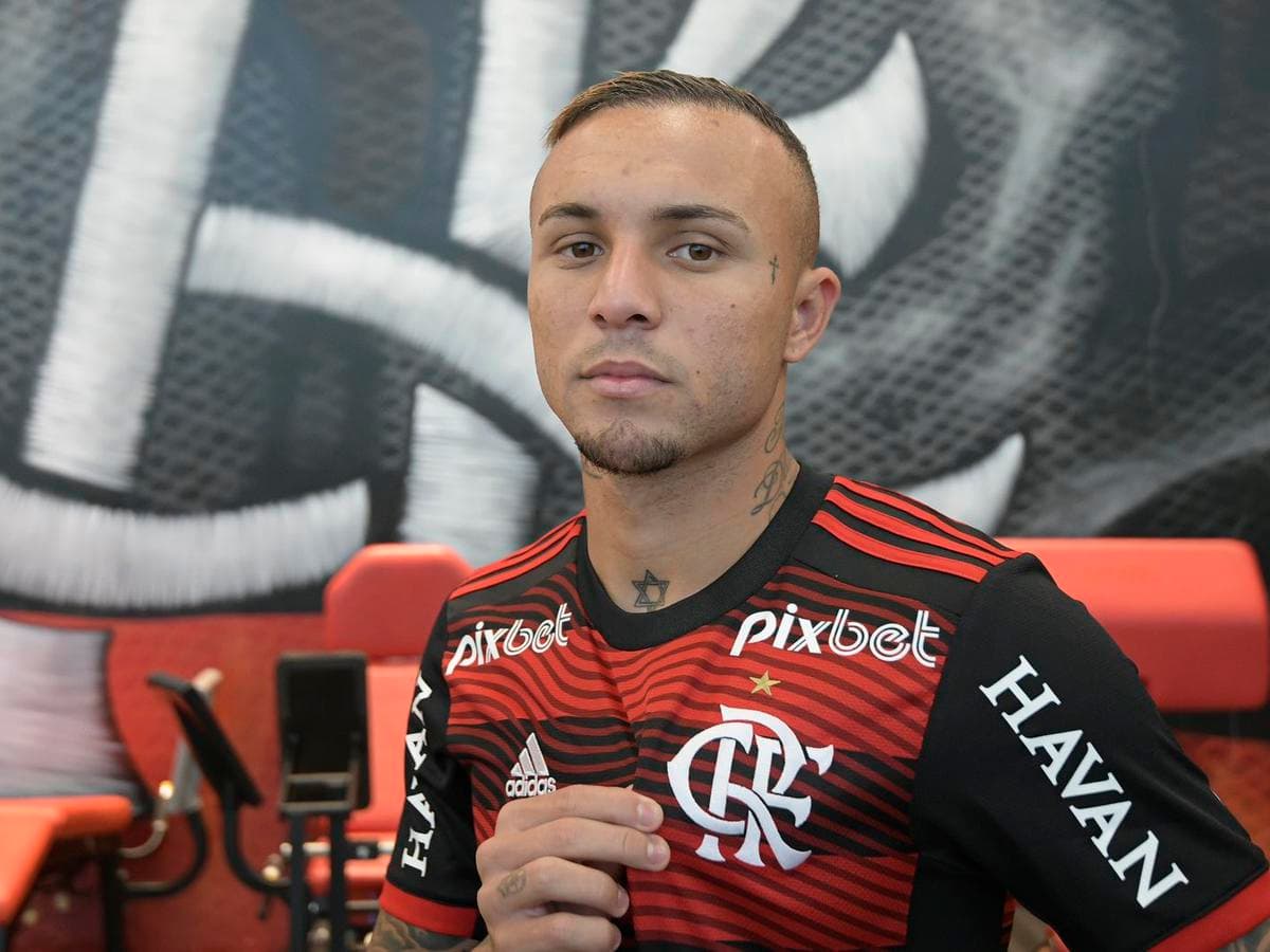 Flamengo só traz jogadores de luxo