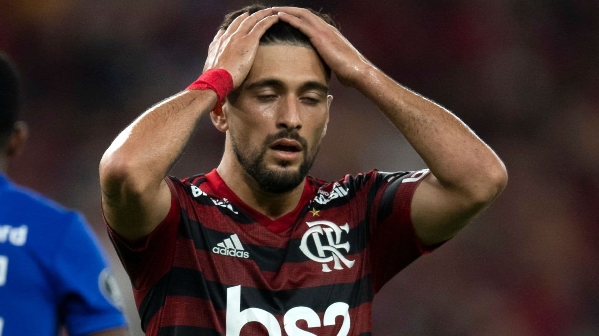Flamengo sofre sem Arrascaeta no comando do meio-campo e Renato Portaluppi tem pouco tempo para definir equipe pela Copa Libertadores