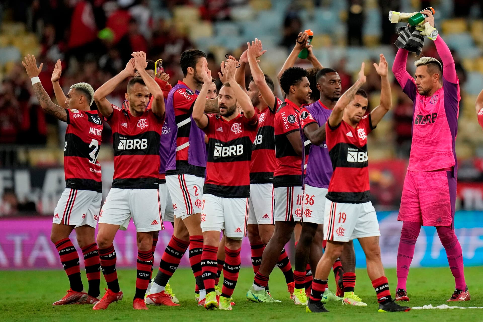 Flamengo vai tentar salvar o resto do ano