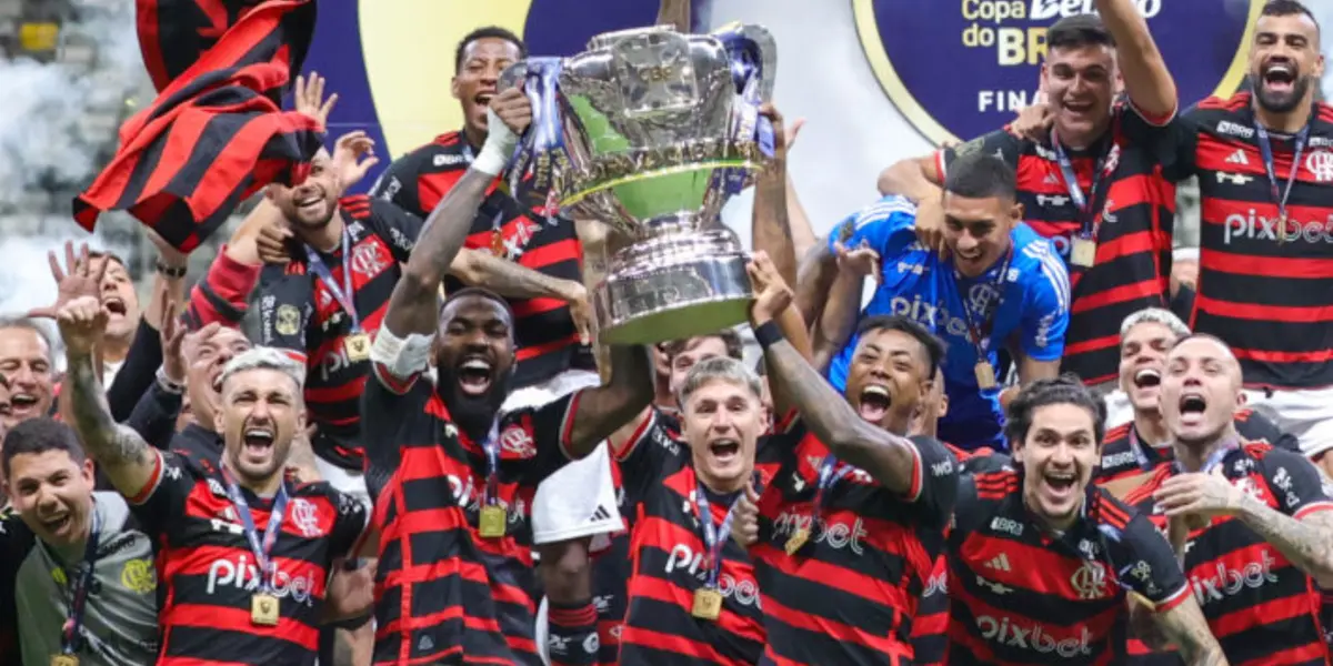 Foi campeão pelo Flamengo e pode estar de saída do clube