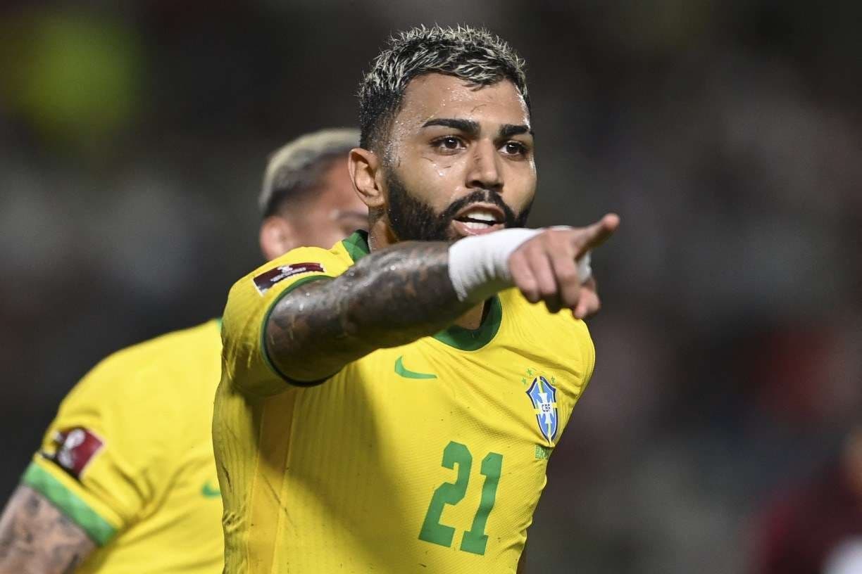 Gabriel Barbosa responde às críticas de Vampeta, ex-Flamengo e campeão da Copa do Mundo, após revelar bastidores do Brasil