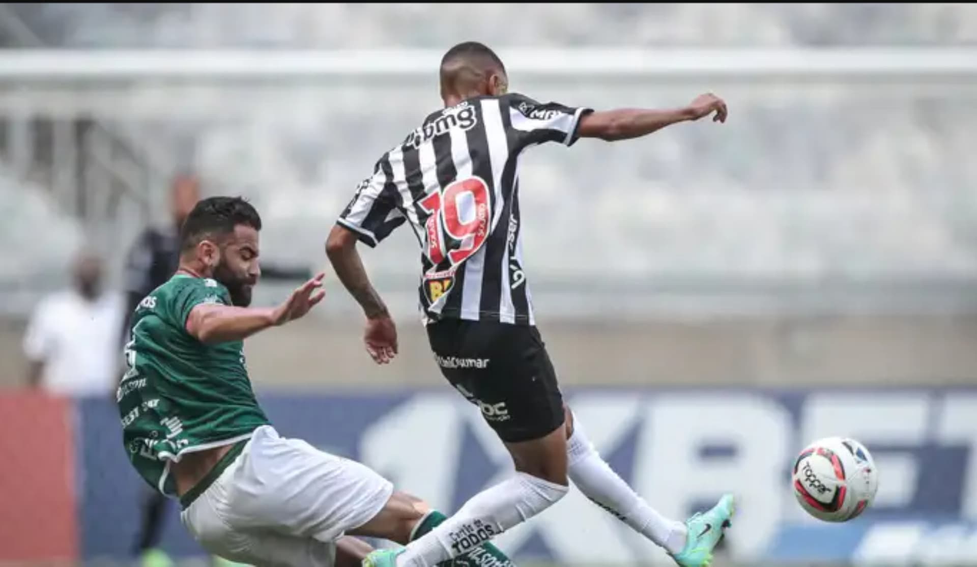 Galo vence Caldense e está mais perto da final