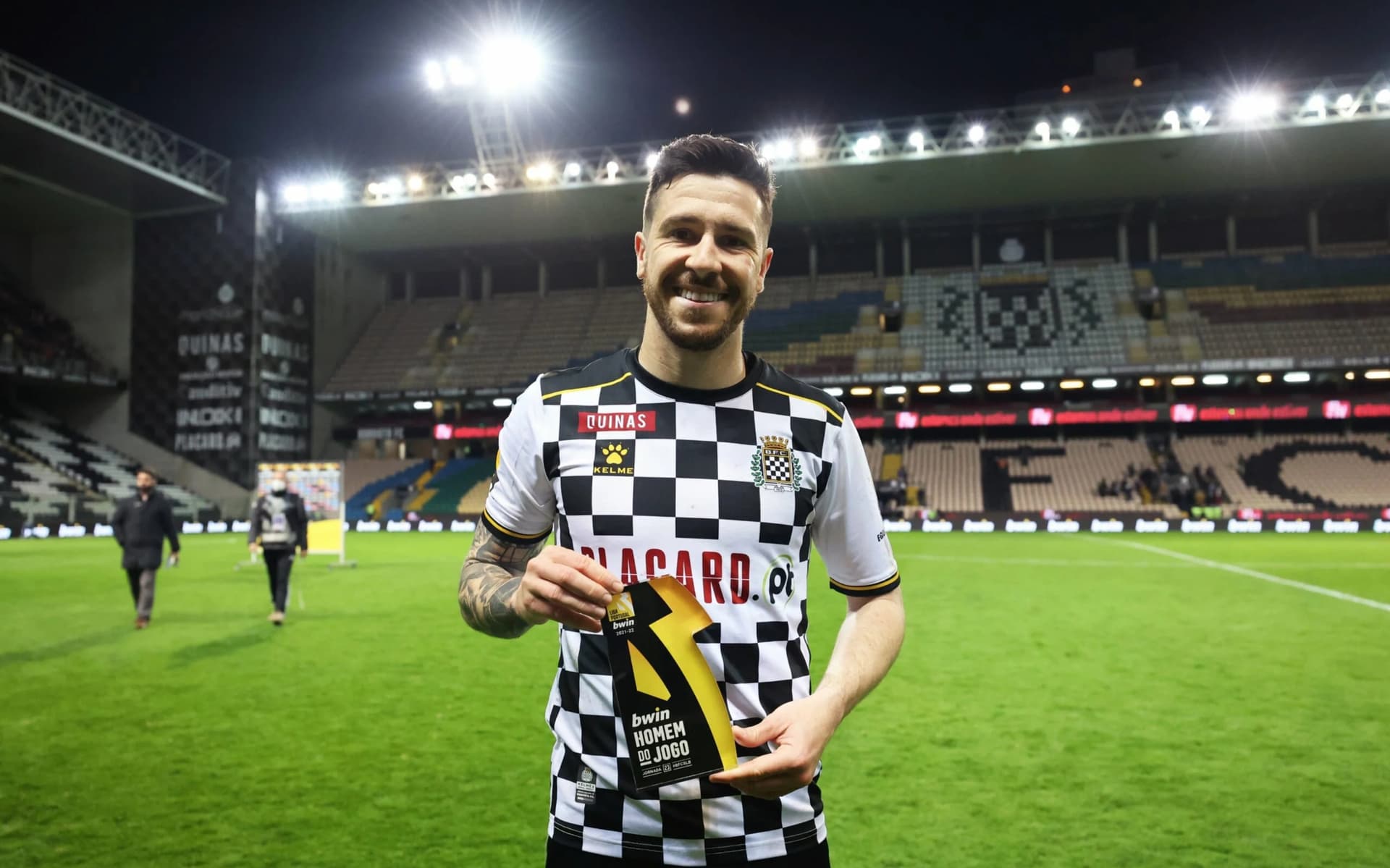 Glorioso chega mais perto dos valores pedido pelo clube de Portugal