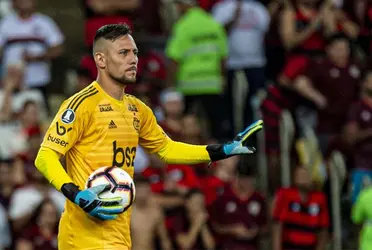 Goleiro ainda não sabe se vai ficar no Mengão