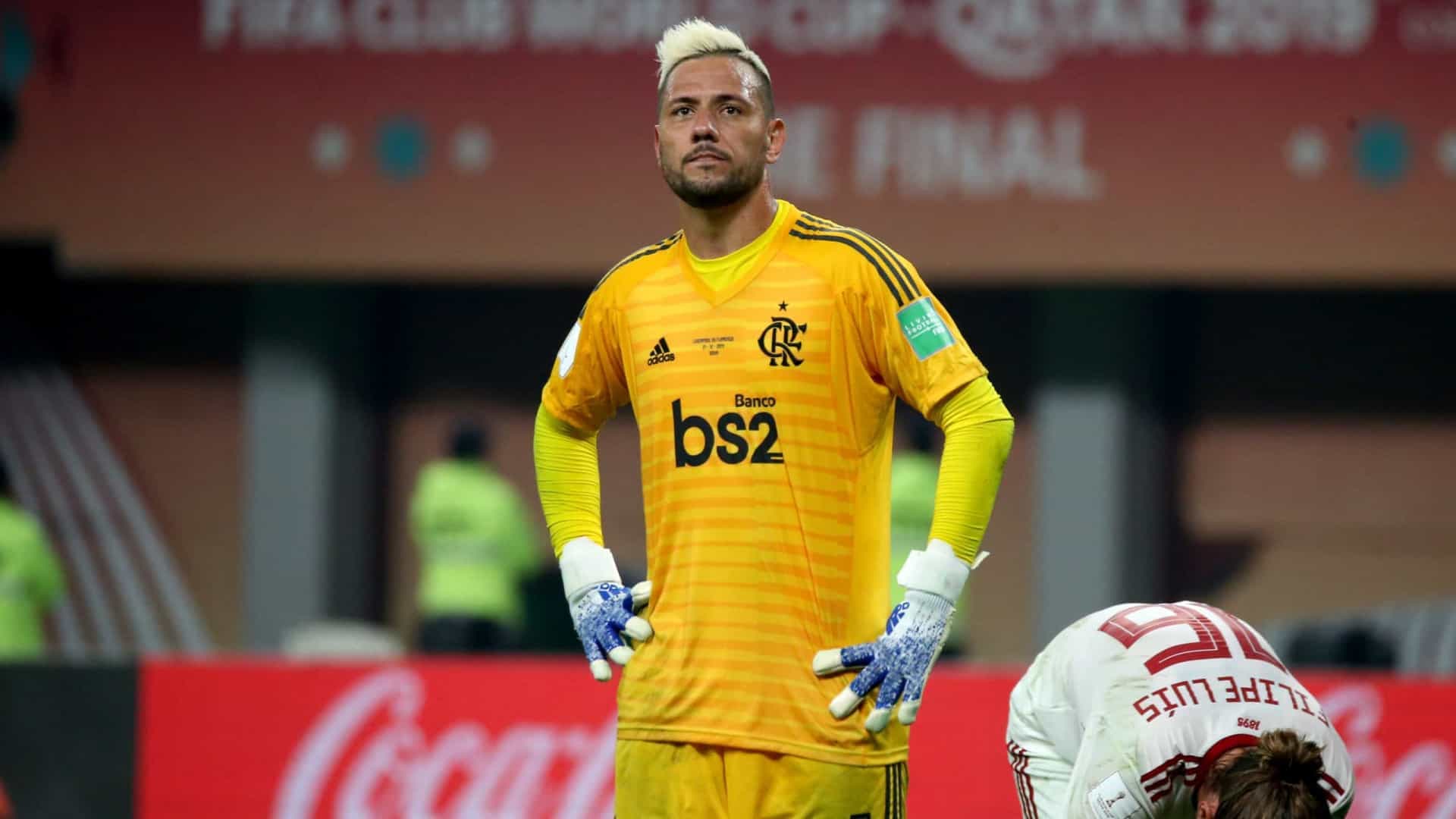 Goleiro chegou a defender um pênalti na partida, mas não evitou a derrota do Mengão