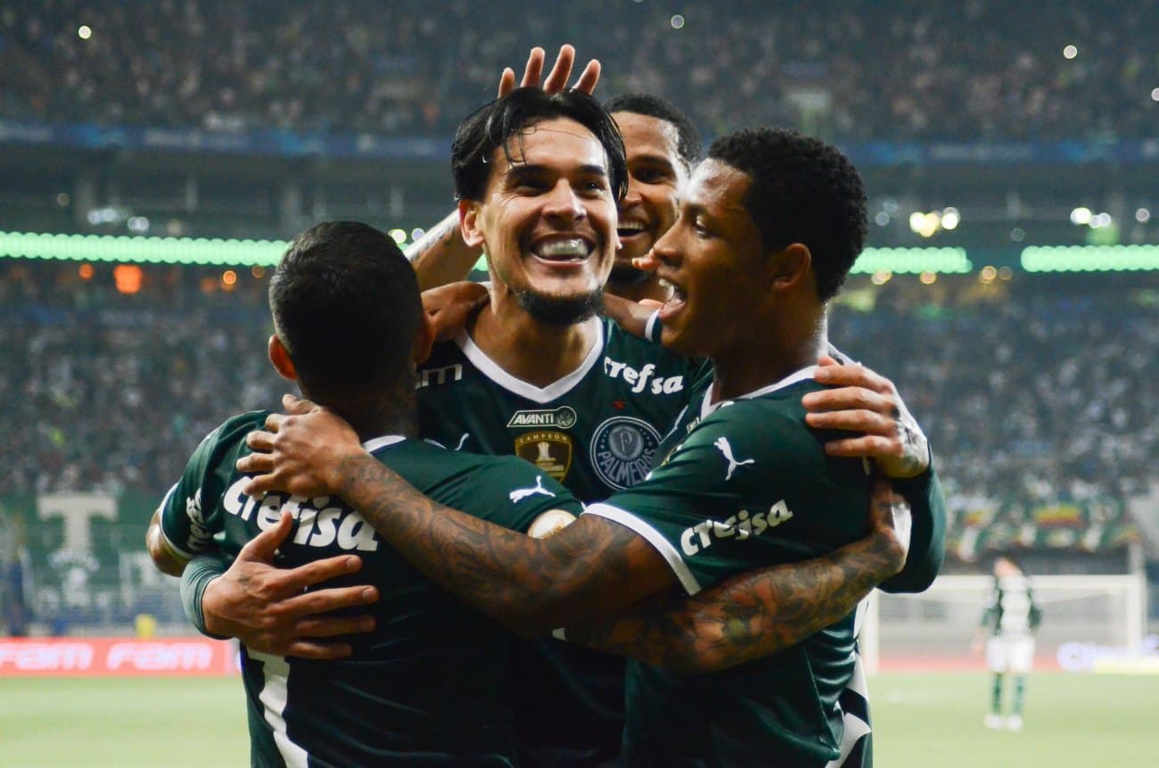 Gols de Gustavo Scarpa, Zé Rafael e Gustavo Gómez (2) ajudaram na virada contra o Atlético Goianiense