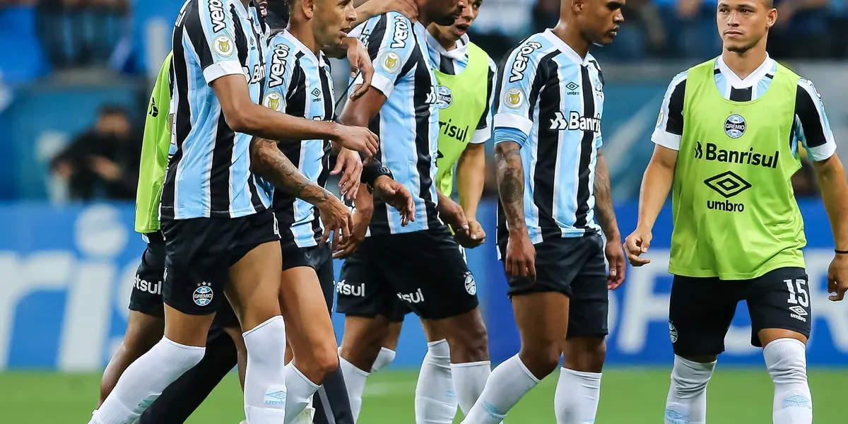 Grêmio deve desmanchar elenco valioso para a disputar a Série B do Brasileirão e atiça mercado da bola