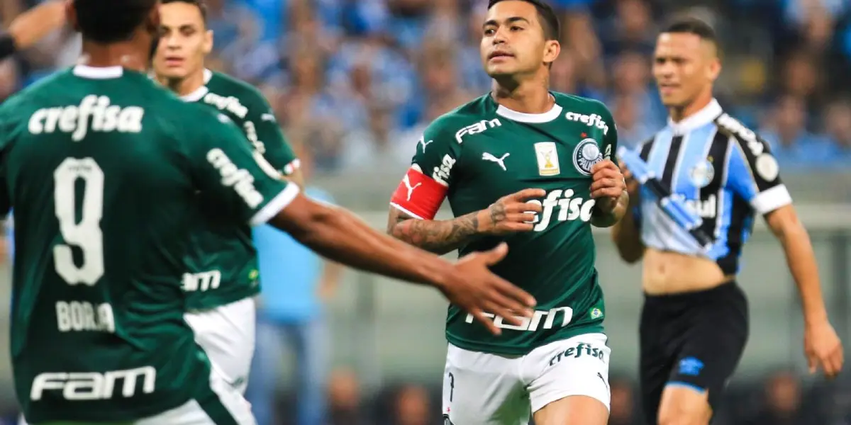 Grêmio deve perder boa parte de seu time após rebaixamento para a Série B do Campeonato Brasileiro