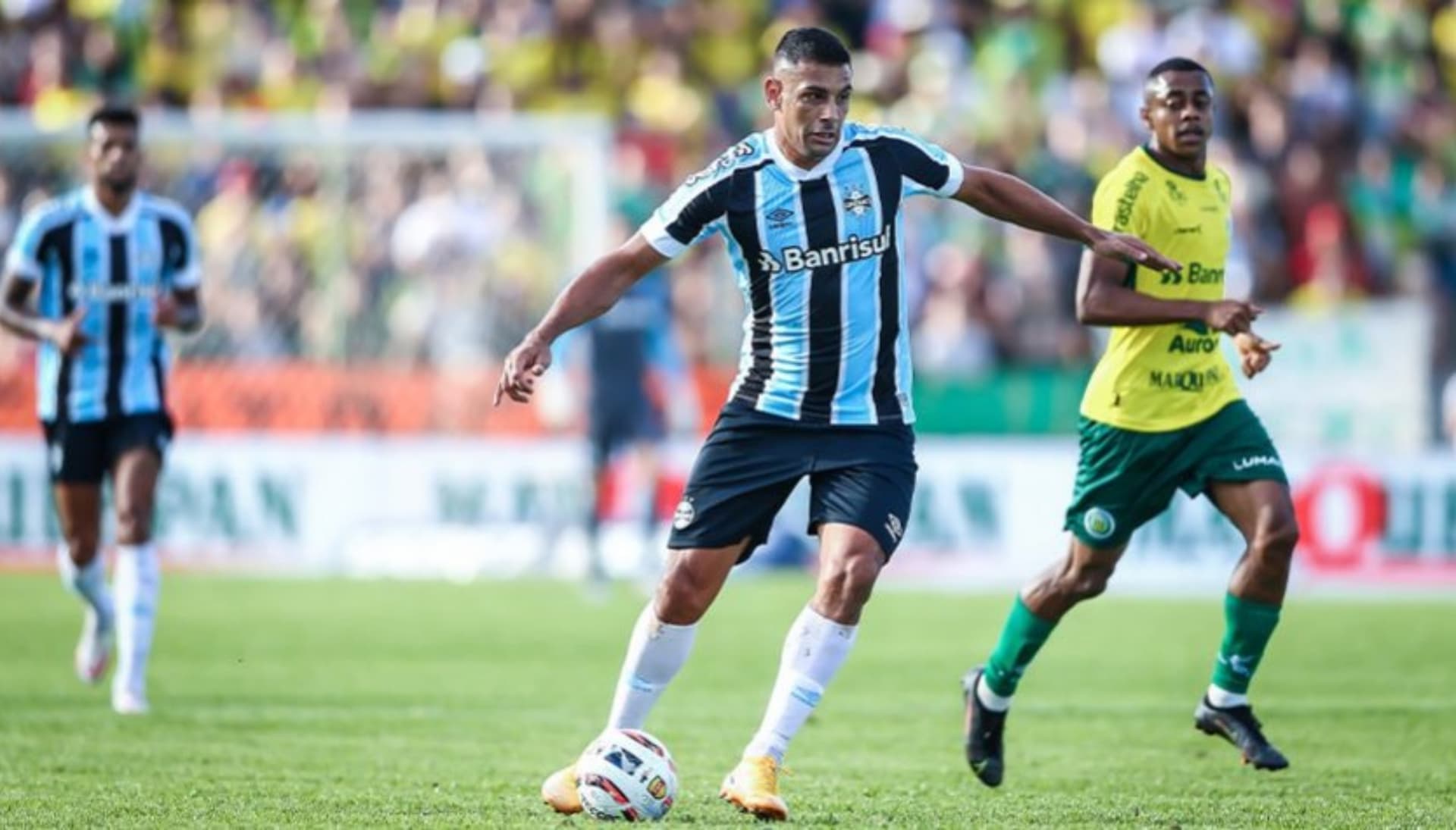 Grêmio venceu o jogo de ida por 1-0
