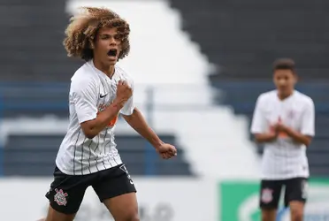 Guilherme Biro empolga torcedores com atuação de gala