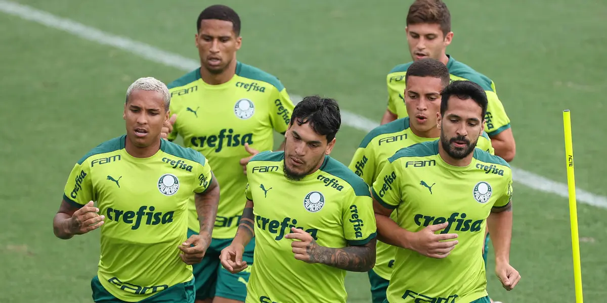 Há algum tempo, ele foi sondado por times da Europa.