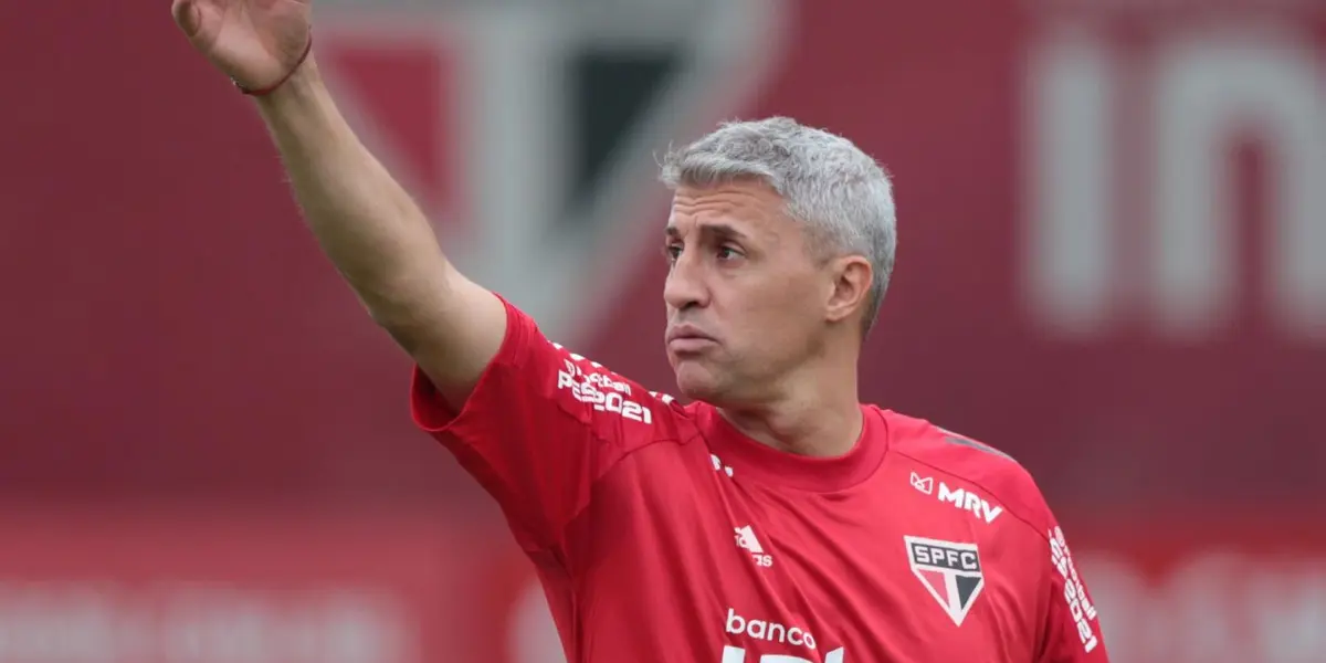 Hernán Crespo busca um momento de paz no São Paulo, mas comparações com Fernando Diniz o podem tirar antes do fim do Brasileirão