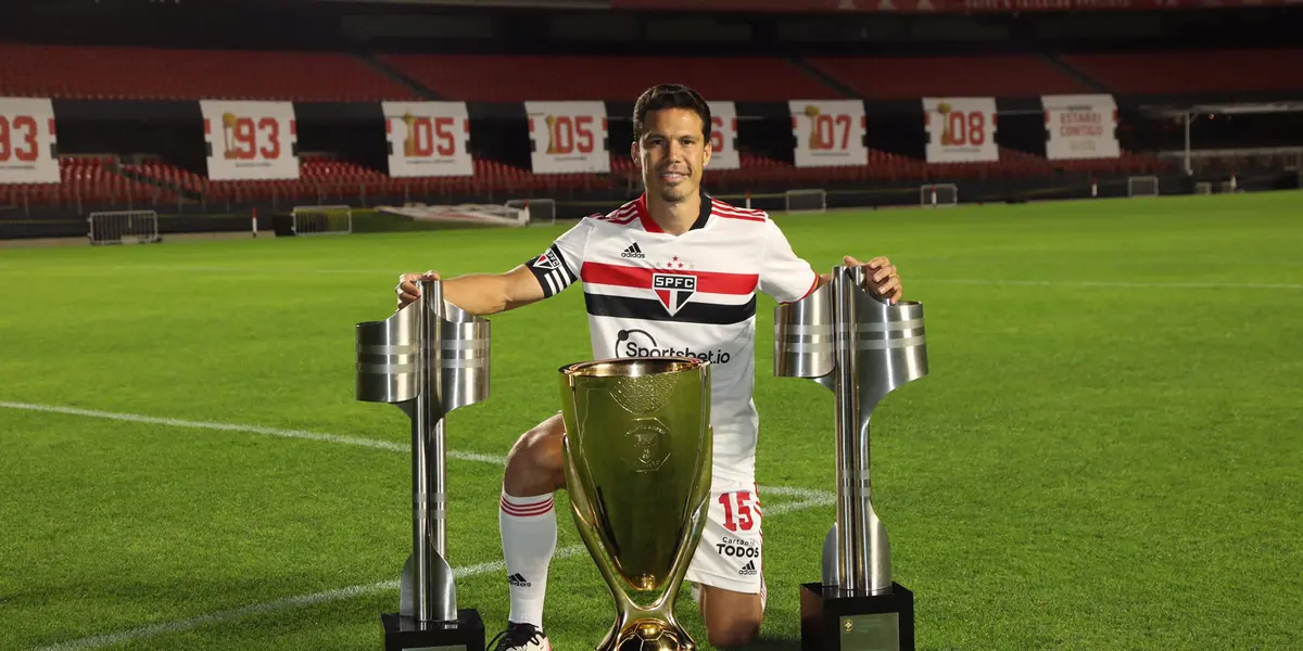 Hernanes não é mais jogador do São Paulo