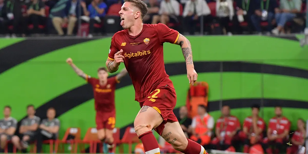 Holandeses ainda assustaram no segundo tempo, mas italianos acabaram mesmo por conquistar o título