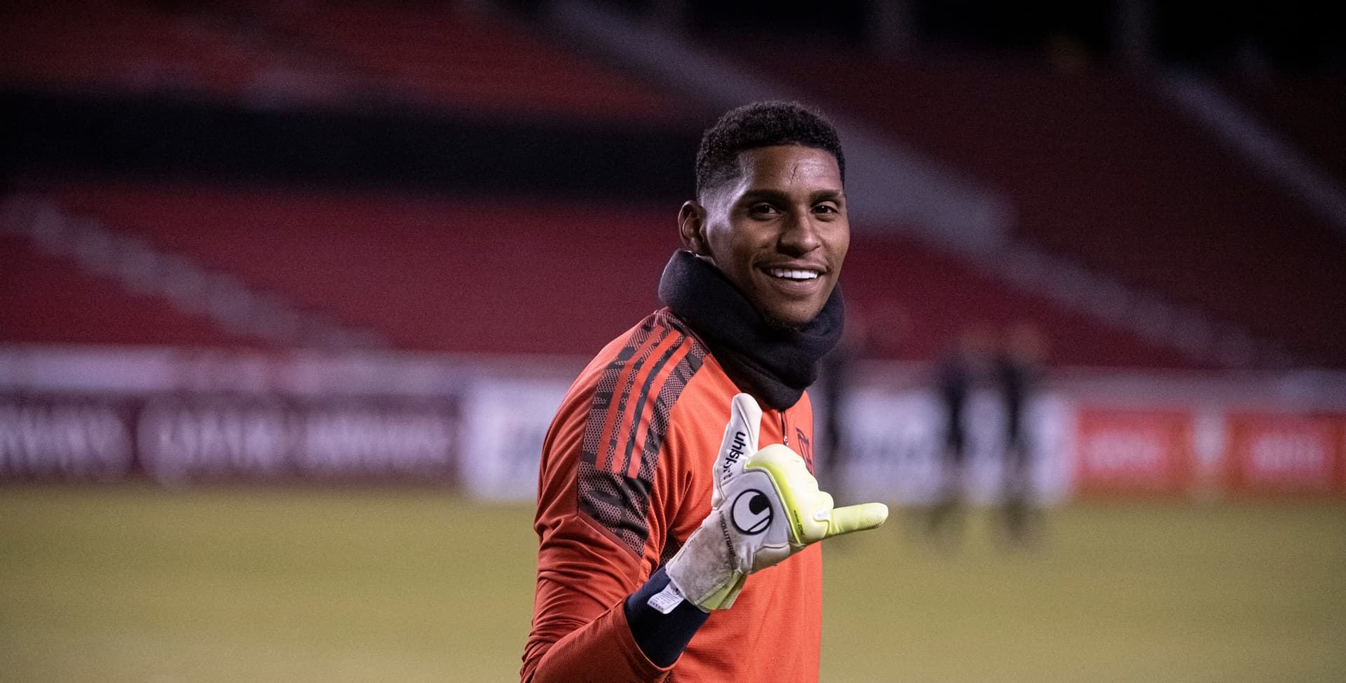 Hugo Souza perdeu muito espaço e pode sair do Flamengo