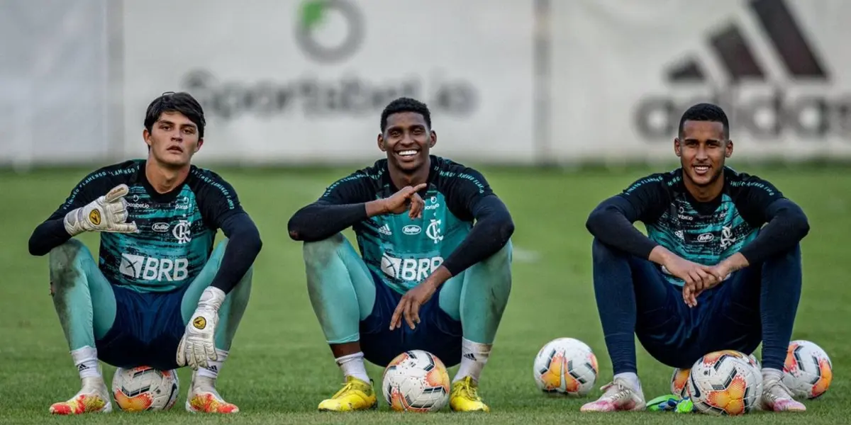 Hugo Souza perdeu prestígio no Flamengo